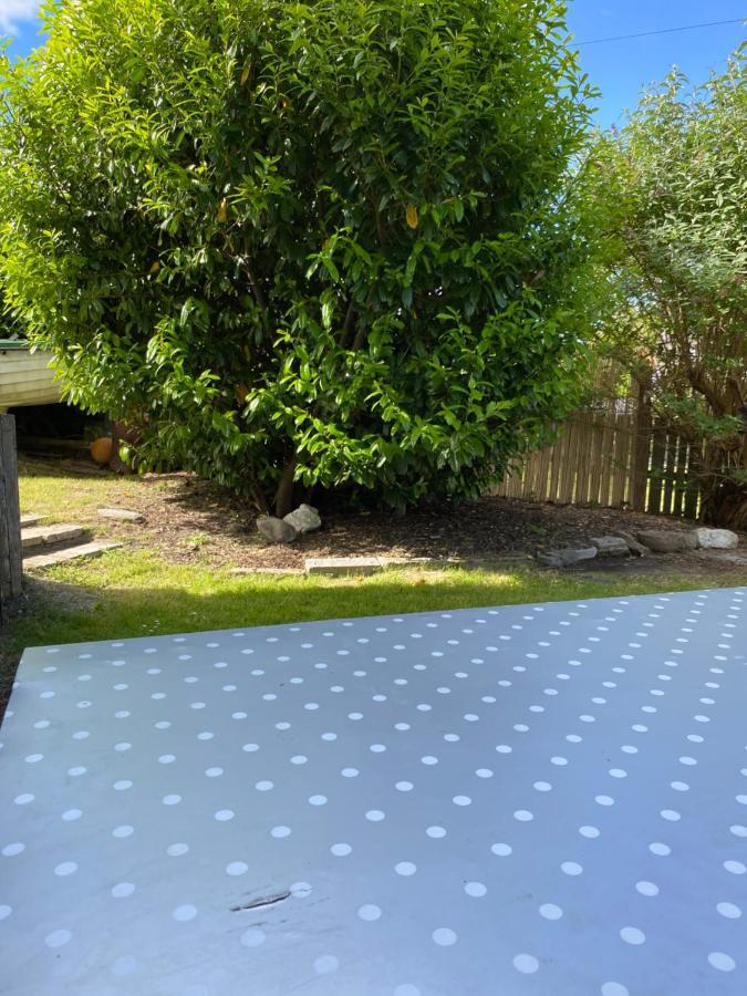 No 5 Newly Refurbished 4 Bedroom House Cononbridge Eksteriør bilde